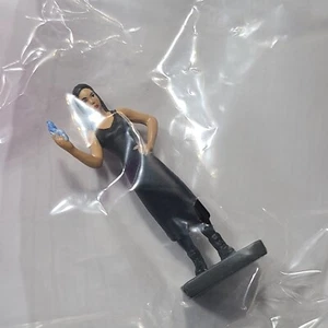 LIZ SHERMAN Mini Hellboy Figure 2004 Gacha Gashapon Tomy NIP - Picture 1 of 4