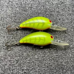 Bomber Model A 6a Vintage Screw Tail Crankbaits Lot of 2 Lures - DFY Fluor 6ADFY - Picture 1 of 7