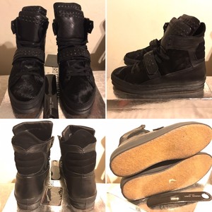 android athletic sneakers