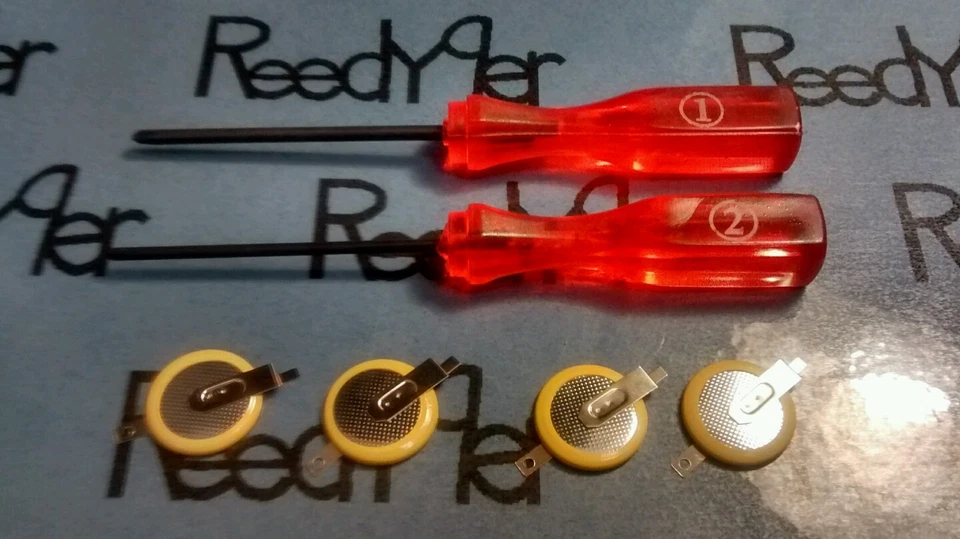 Y & X Triwing 2 screwdriver set 4 Pokemon batteries CR1616 gameboy color advance - Изображение 1 из 1