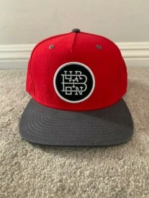 Gorra de béisbol Burton Snowboarding clásica Snapback roja con ala gris y parche negro Foto 1 de 4