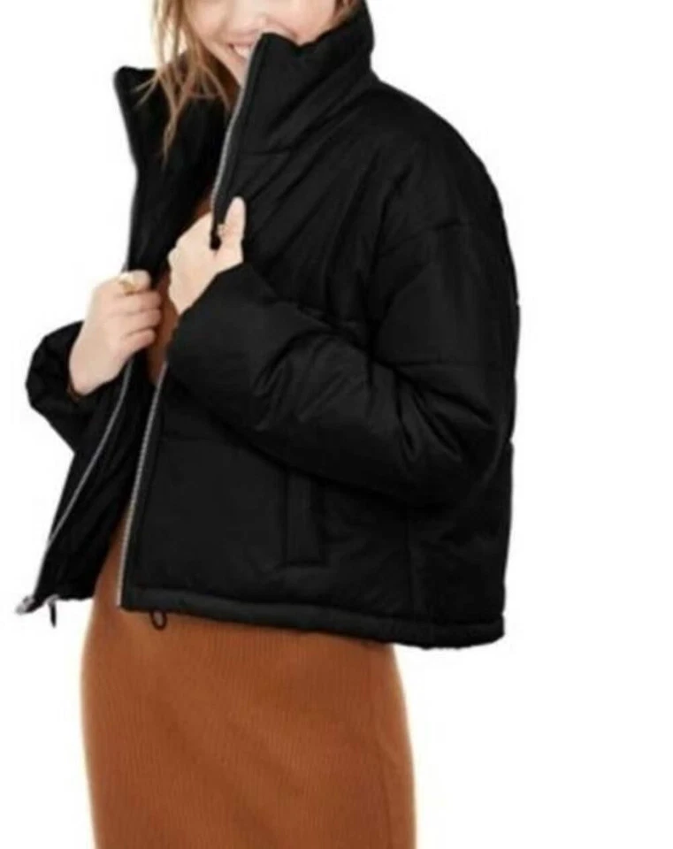 Abrigo acolchado recortado Celebrity Pink para niños negro talla pequeña Foto 1 de 3