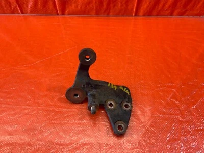 02-06 ACURA RSX - POWER STEERING RACK DRIVER LEFT MOUNTING BRACKET B - OEM #139 - Image 1 of 4