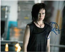 MARY LYNN RAJSKUB SIGNED 24 PHOTO (5)