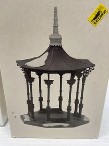 Dept 56 Gazebo Heritage Village Town Square Gazebo NEW - Picture 1 of 2