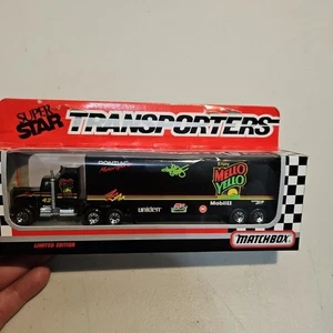 Matchbox White Rose #42 KYLE PETTY MELLO YELLO 1991 CY104 SuperStar Transporter  - Picture 1 of 4