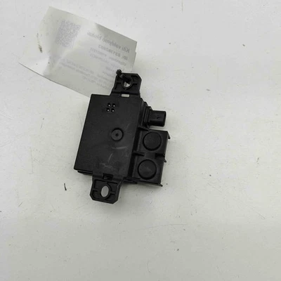 MERCEDES-BENZ A W176 Additional Battery Relay 1110029 1.5 Diesel 2015 31382883 - Image 1 of 4