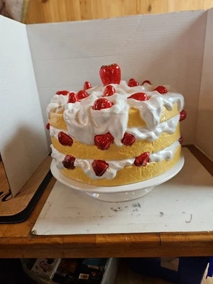 Suporte vintage para bolo de cerâmica primavera morango shortcake - Imagem 1 de 4