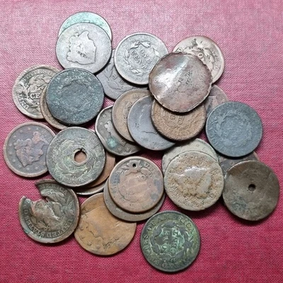 Lot (28) Cull Large Cents Heavily Circulated 1c Copper Early Type Coins #95671 - Image 1 of 2