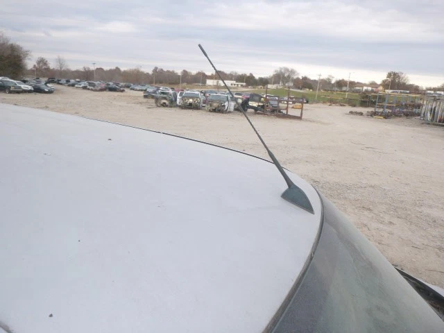 Antena usada compatible con: Chevrolet Hhr 2010 grado A Foto 1 de 4