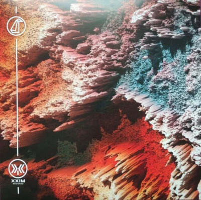 GOGO PENGUIN = Between Two Wave = VINYL 12" EP = ELECTRO PIANO JAZZ FUSION - Bild 1 von 2