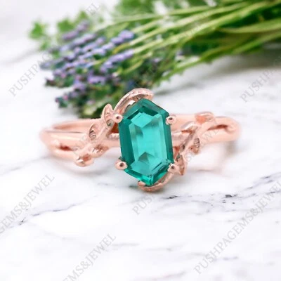 Anillo de plata de ley 925 de 8x6 mm con forma hexagonal esmeralda natural enchapado en oro amarillo Foto 1 de 3