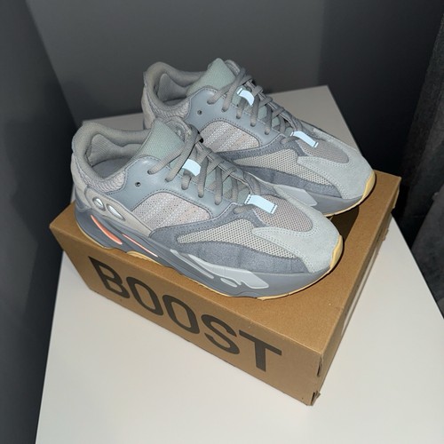Taglia UK 7 Adidas Yeezy Boost 700 Inertia