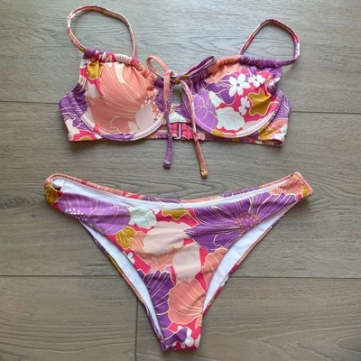 NUEVO Conjunto de bikini floral pequeño Roxy para mujer rosa púrpura traje de baño Foto 1 de 4