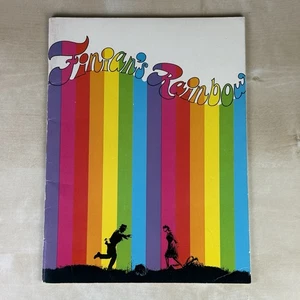 FINIAN'S RAINBOW Movie Souvenir Book ASTAIRE 1968 Warner Bros & Seven Arts Nice! - Imagen 1 de 10