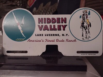 Topper de matrícula vintage Hidden Valley Lake Lucerna New York Dude Ranch  Foto 1 de 4
