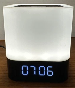 Lámpara de noche táctil Aisuo, reloj despertador, reproductor Bluetooth probado - Imagen 1 de 10