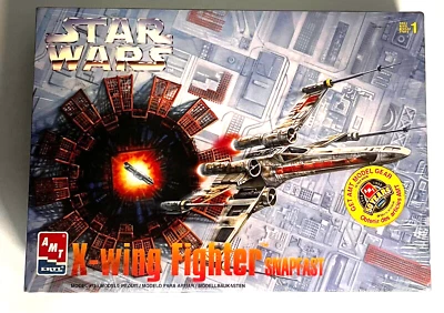 AMT ERTL STAR WARS X-WING FIGHTER SNAPFAST 8932 MODEL KIT - Image 1 of 4