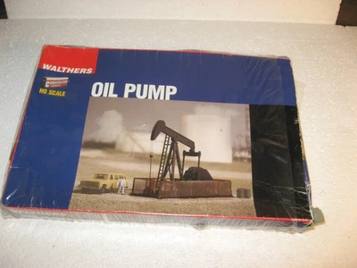 HO SCALE WALTHERS CORNERSTONE SERIES OIL PUMP KIT! - Image 1 of 4