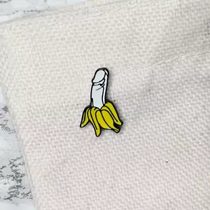 Broches de fruta plátano para pene esmalte duro solapa alfiler insignia divertida para bolsas sombreros - Imagen 1 de 4
