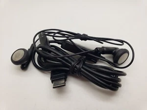 Black New Retro Samsung Earphones AAEP307SSE 3UKPOST - Picture 1 of 3