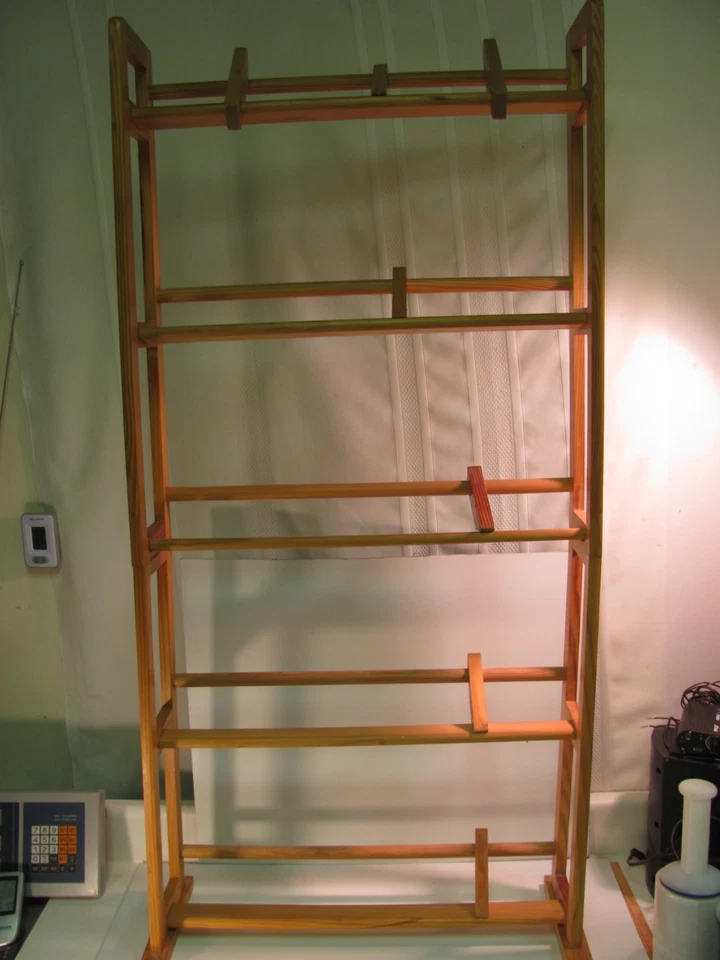 Estante de almacenamiento CD VHS - Hecho en EE. UU. Foto 1 de 4