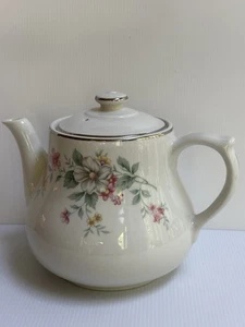 VINTAGE 1940S HALL SUPERIOR USA SPRINGTIME PATTERN LARGE 2000 ML TEA COFFEE POT - Picture 1 of 24
