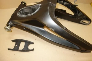 Yamaha yzf r6 2003 5sl rear swingarm body frame - Picture 1 of 10