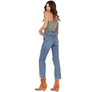 NEW Wrangler Women's Wild West 603 High Rise Distressed Cropped Jeans Size 34x28 - Picture 1 of 16