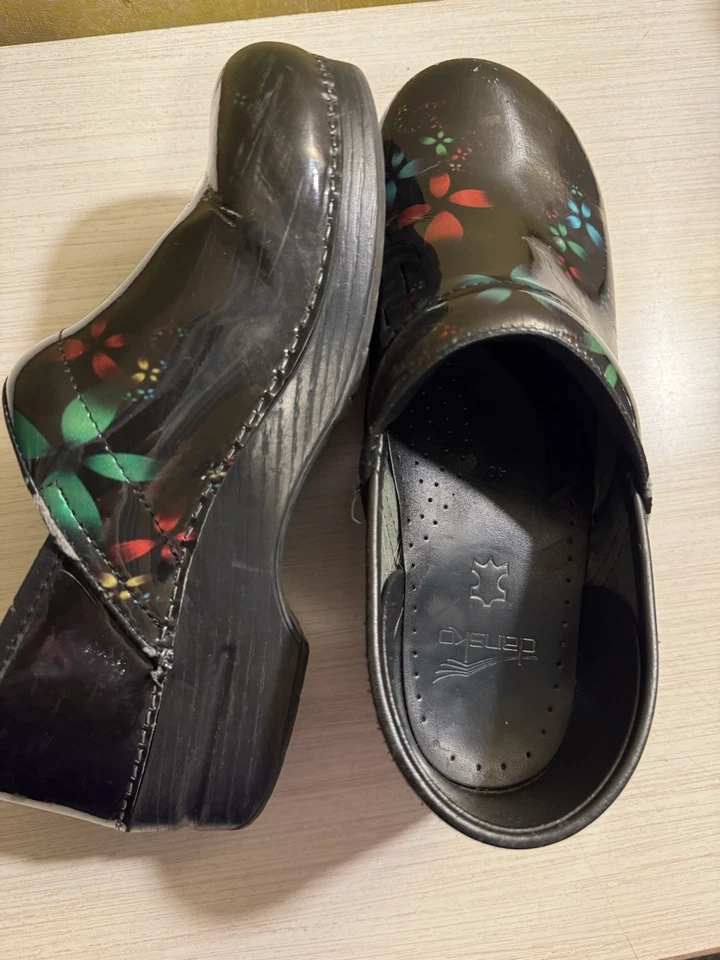 Dansko Patent Leather Clogs Women’s Size EU 40 - Image 1 of 4