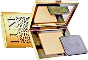 Avon LUXE Kompaktpuder in einer hübschen goldfarbenen Puderdose NEU OVP - Bild 1 von 2