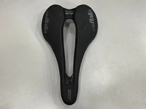 Selle Italia SLR Boost Kit Superflow L (145x248mm) Carbon Rail Saddle (Black) - Picture 1 of 17