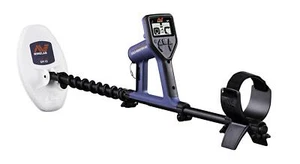 Minelab Gold Monster 1000 Gold Detector for Adults with Waterproof Coil - Picture 1 of 6