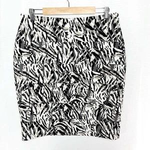 Liz Jordan Size M Black & White Stretch Paneled Knee Length Pencil Skirt - Picture 1 of 7
