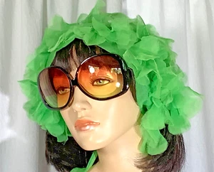 Bufanda para la cabeza vintage verde lima con pétalos de flores gorra rizador pañuelo mod años 60 arte pop - Imagen 1 de 9
