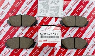 Pastillas de freno delanteras de cerámica OEM 04465-AZ223 para Lexus CT200h 2011-2017 1,8 L Foto 1 de 4