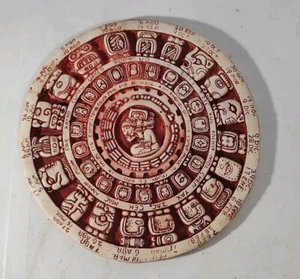 Calendario Sol Souvenir Azteca Maya Color Rojo Forma Redonda 9" Resina - Imagen 1 de 6