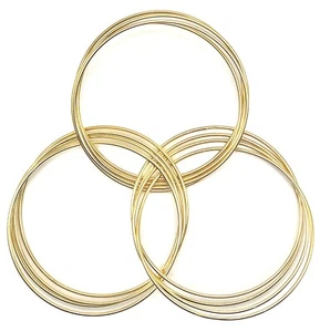 Armreif goldfarben befestigt 12 Ringe - Bild 1 von 5