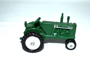 Scale Model 1:64 Oliver 880 Tractor Farm Toy - Picture 1 of 3