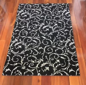 NUOVO! TAPPETO DAMASCATO NERO/AVORIO DECORATORE CASA TAPPETO RUNNER 65" x 42,5" - Foto 1 di 9