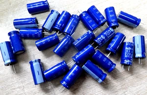 25 220uf 63V Elektrolytkondensator 10mm Durchmesser Samwha SG1J227M - Bild 1 von 3