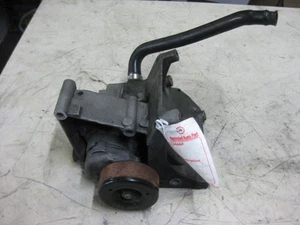 Soporte compresor de aire acondicionado Mercedes-Benz E320 M104 con tensor de correa A1042360130 - Imagen 1 de 2