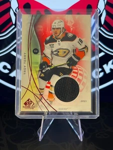 2024-25 Upper Deck SP Game Used TROY TERRY RED JERSEY ANAHEIM DUCKS #70 - Bild 1 von 2