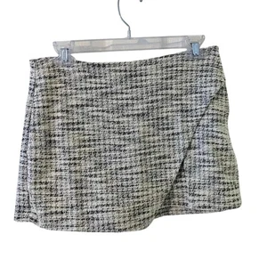 Altar'd State Skort Women's Medium Black White Tweed Mini Skirt Shorts NWT - Picture 1 of 8