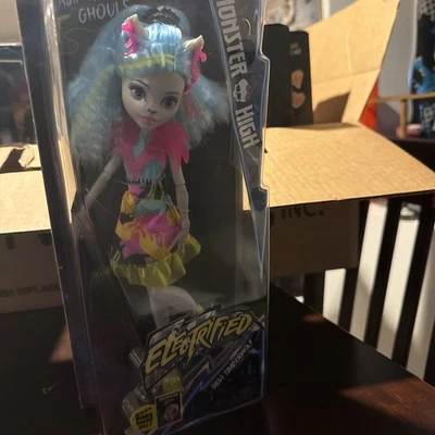 Muñeca Monster High Electrified Silvi Timberwolf Mattel Foto 1 de 4