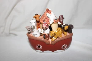 Small Noah's Ark Painted Clay Figurine, Made in PERU, Magnifair Trade Imports - Picture 1 of 3