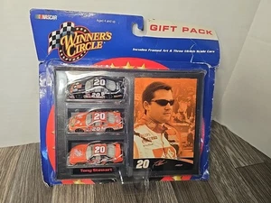 Nascar Winner's Circle Gift Pack Tony Stewart Framed Picture & Race Cars 1/64 - Picture 1 of 4