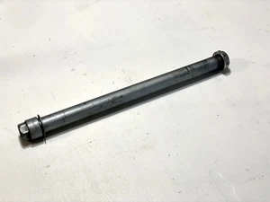 2009 Aprilia Mana850 Swingarm Axle Pivot OEM Swing Arm Nut Spindle Mana 850 - Bild 1 von 2