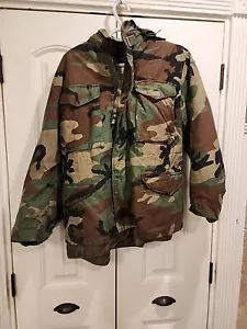 Abrigo de campo camuflado verde Rothco Ultra Force ejército de EE. UU. con revestimiento para hombre talla L regular - Imagen 1 de 13