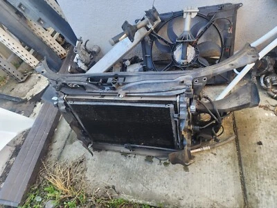  Audi A4 S4 B7 2005-2008 OEM clip delantero núcleo de refrigeración radiador ventilador de CA de fábrica  Foto 1 de 4